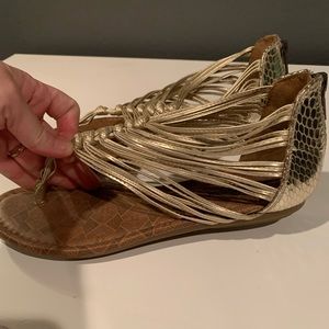 NWOT Lucky Brand Gold Gladiator Sandal
